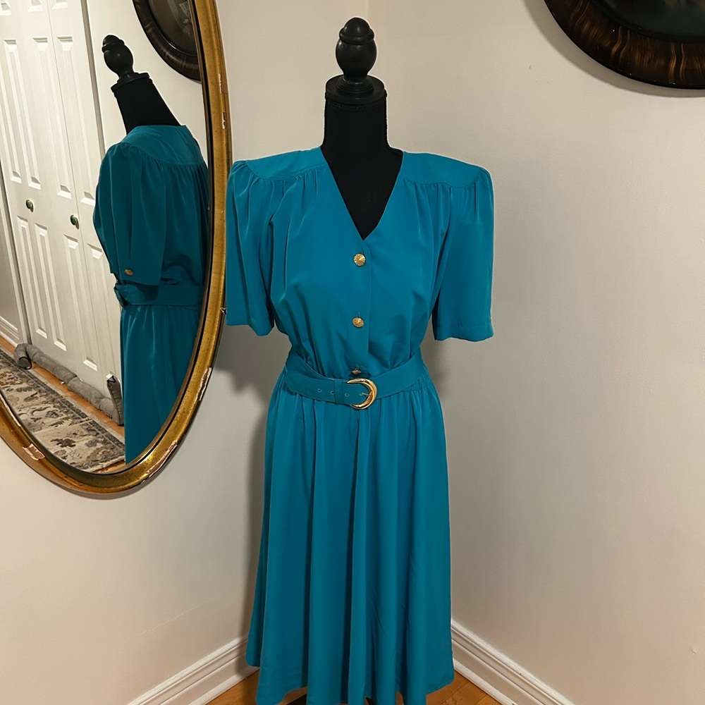 Green A-Line Midi Dress with Puff Sleeves